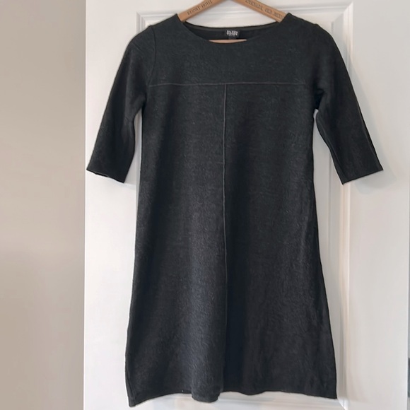 Eileen Fisher Wool Knit Mini Dress w Elbow Length Sleeves Sz PS w MEASUREMENTS! - Picture 2 of 9